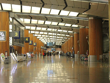 AI驅(qū)動的未來機(jī)場：新加坡樟宜國際機(jī)場的智慧化轉(zhuǎn)型之旅